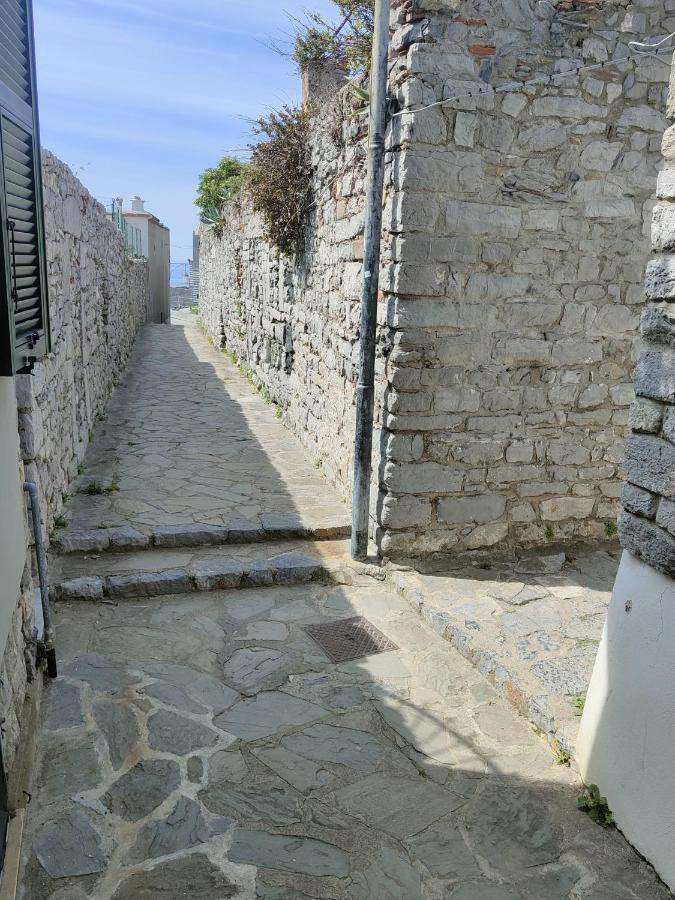 Byron Guest House Porto Venere Buitenkant foto
