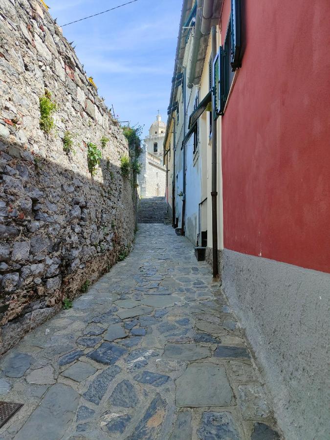 Byron Guest House Porto Venere Buitenkant foto